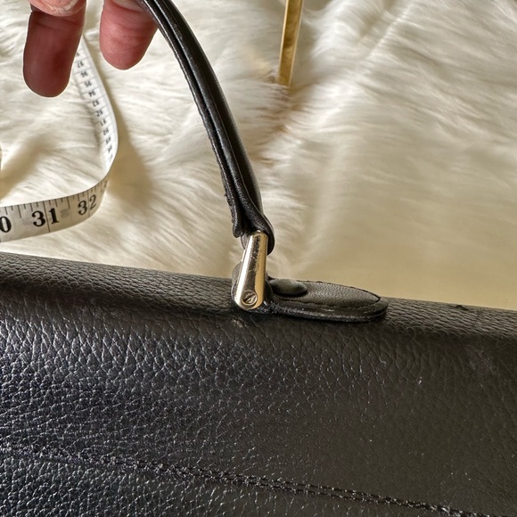 Auth Burberry EUC - Picture 15 of 17